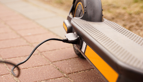 Can I Charge a Lithium Battery with a Normal Charger.jpg